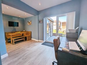 Photo 11- click for photo gallery